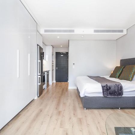 Luxurious 16 On Bree Studio Apartment - Harbour Views 케이프타운 외부 사진